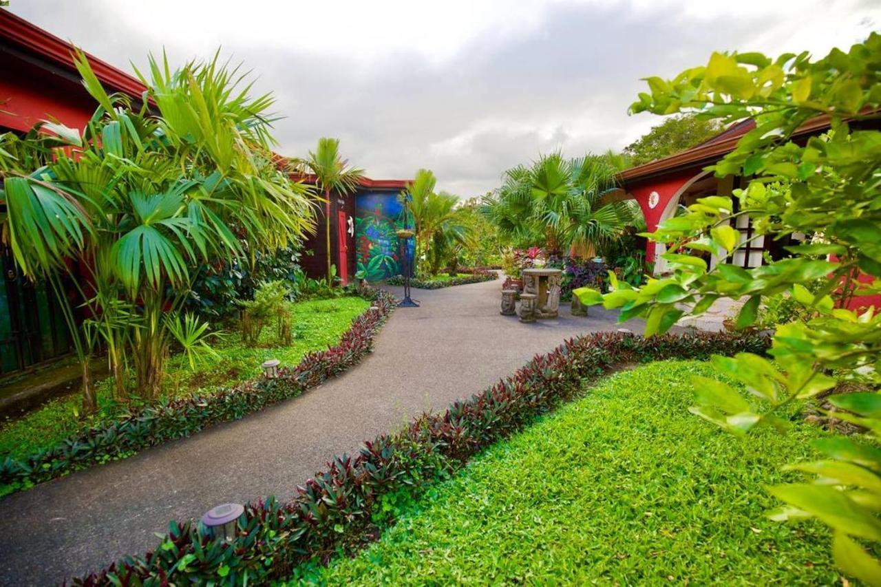 Toucan Lane Hotel And Restaurant Nuevo Arenal Exterior foto